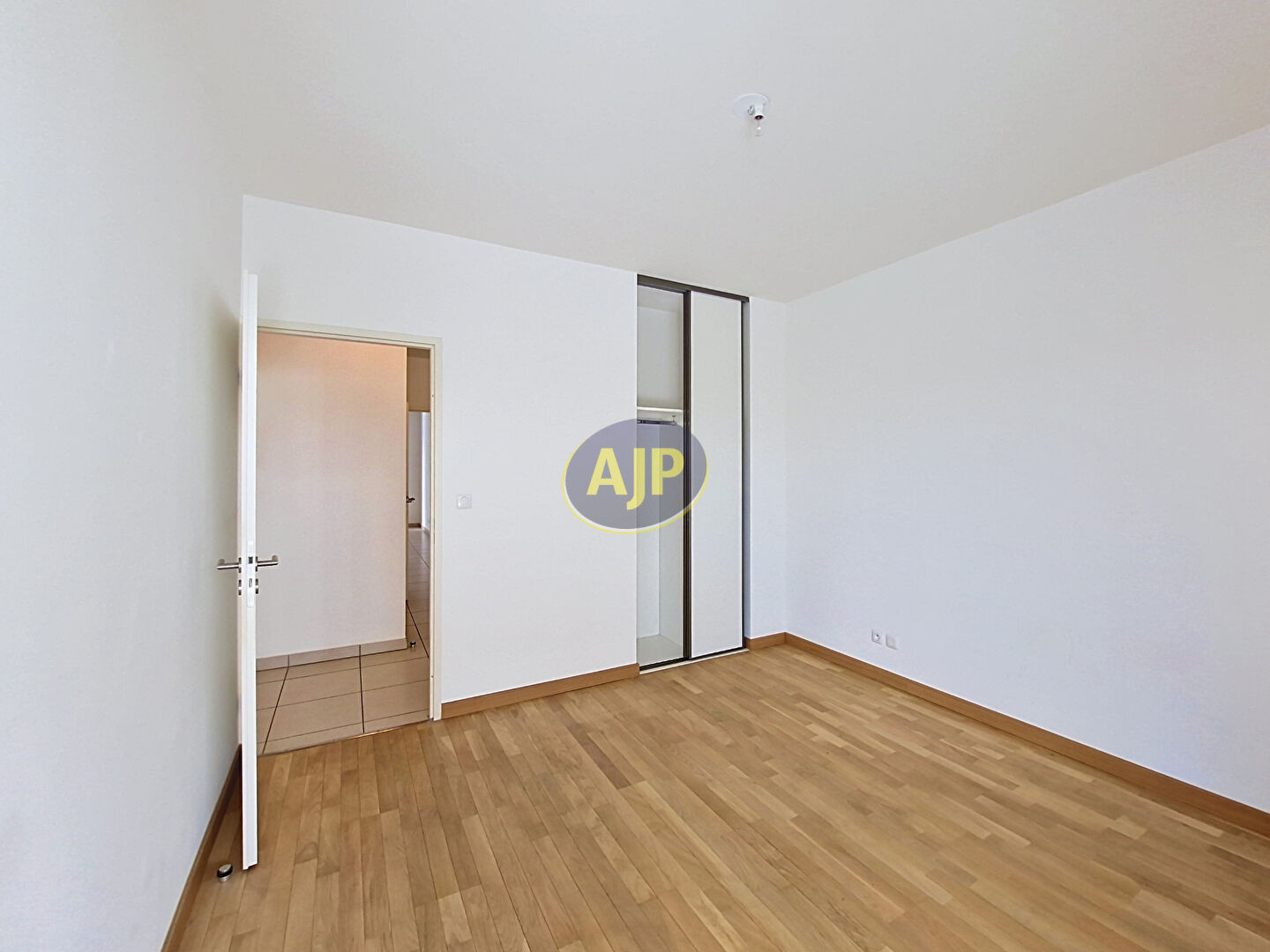 A vendre appartement T4 89m² Mérignac centre - Proche commerces et transports - photo 8