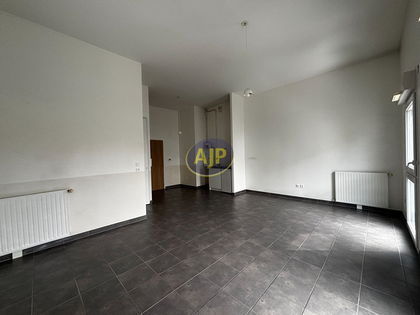 Nantes - T1 QUARTIER PIRMIL - photo 2