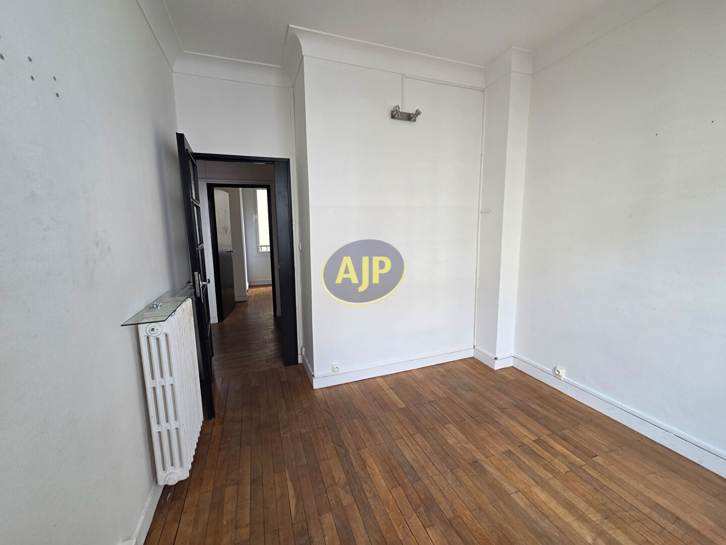 Bureaux 3 pièces sous bail professionnel Nantes Centre (Rue du Calvaire) - photo 4