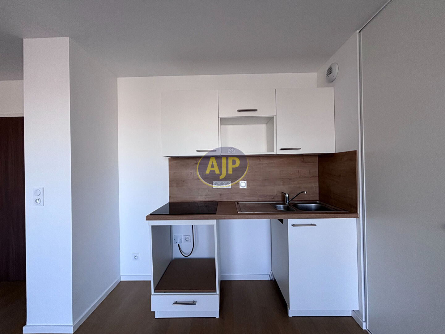 VERTOU- CARRE DES ARTS III - T2  - 46,91m² - photo 4