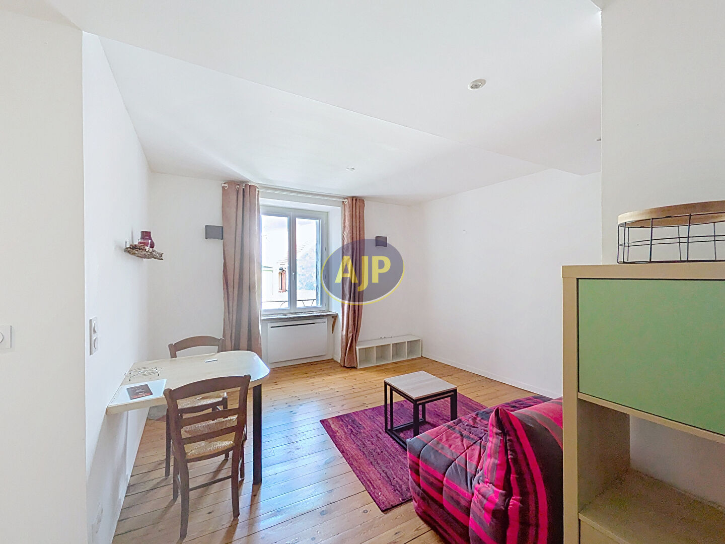 IINDRE T1-Bis meublé bord de Loire 32m² - photo 2