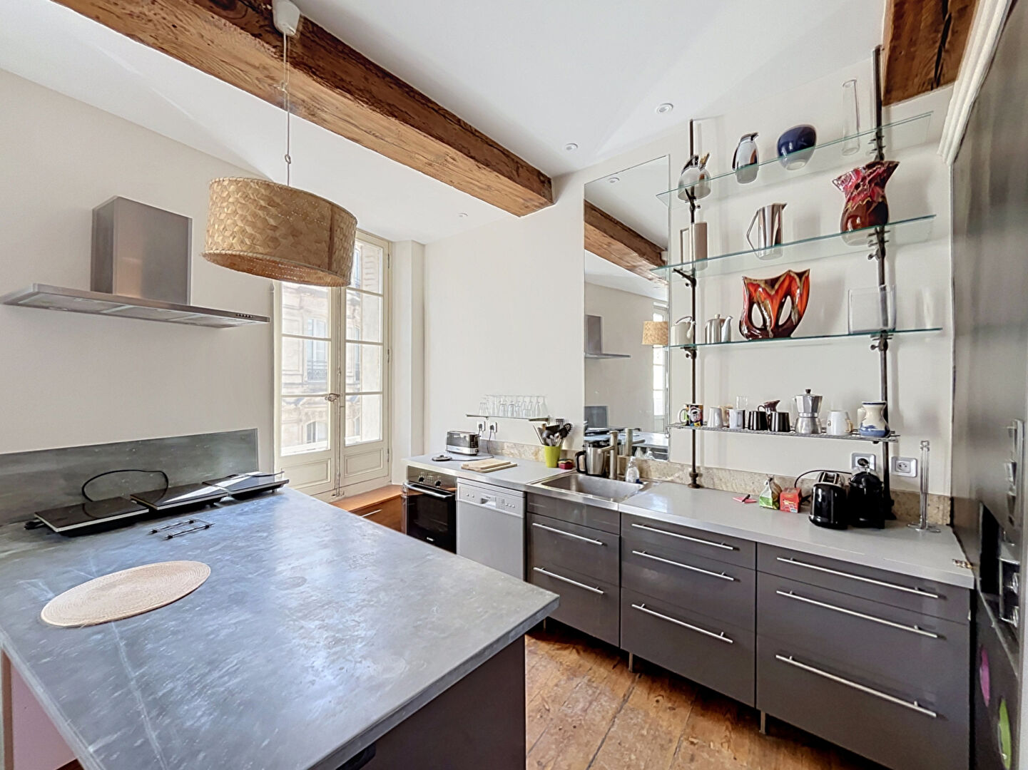 T4 de 90 m2 - Quartier Saint-Paul - photo 3