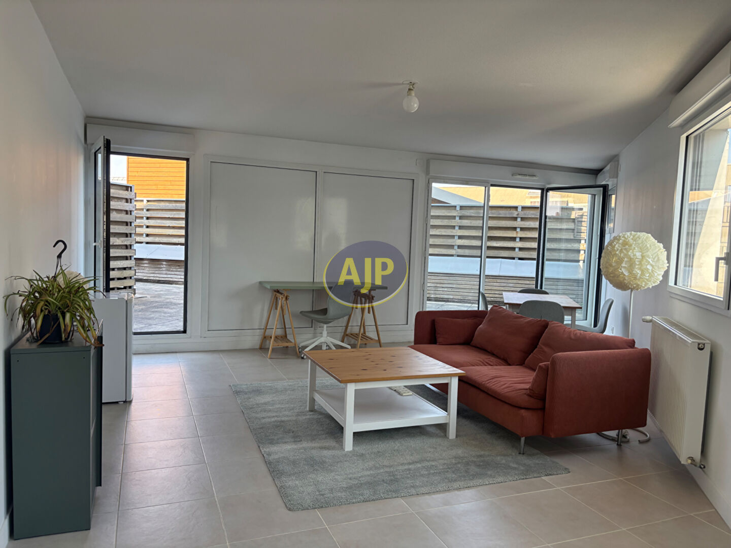 BACALAN - T3 MEUBLE - photo 1