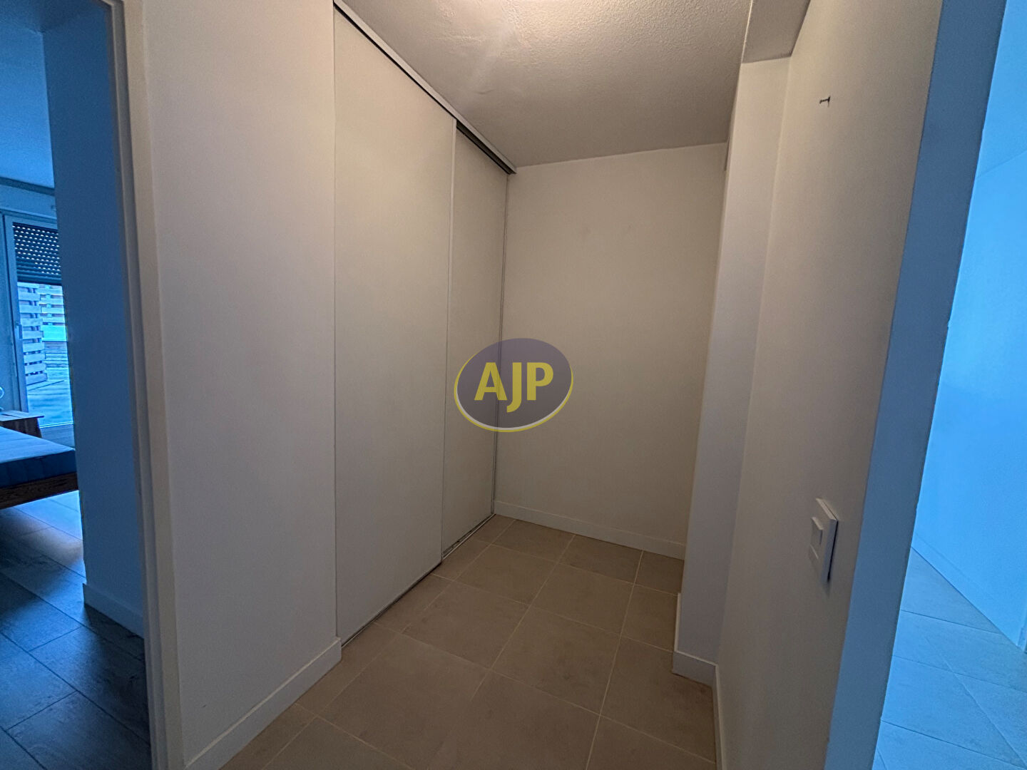 BACALAN - T3 MEUBLE - photo 8