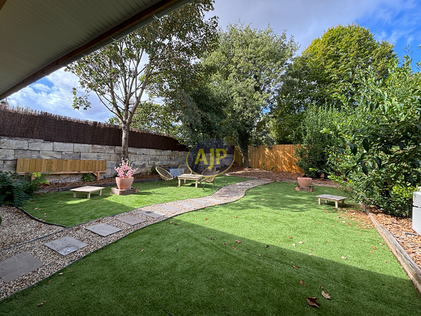 Maison T5 meublé avec Jardin + Garage - photo 2