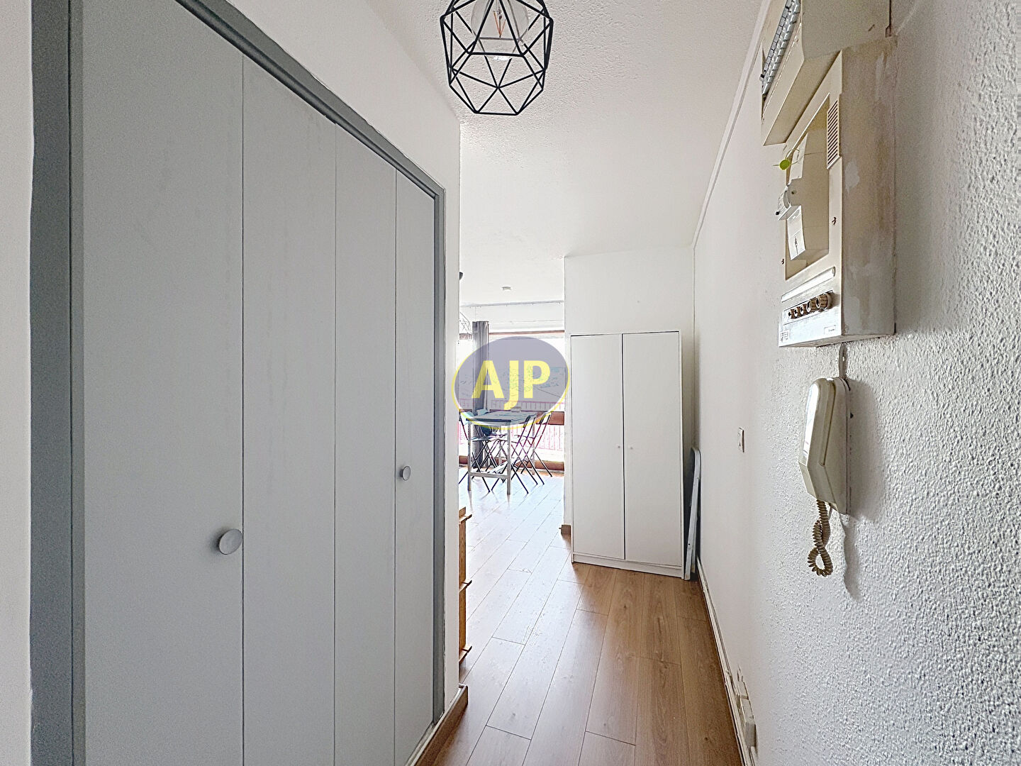 Appartement  dernier étage / place Nansouty - photo 4
