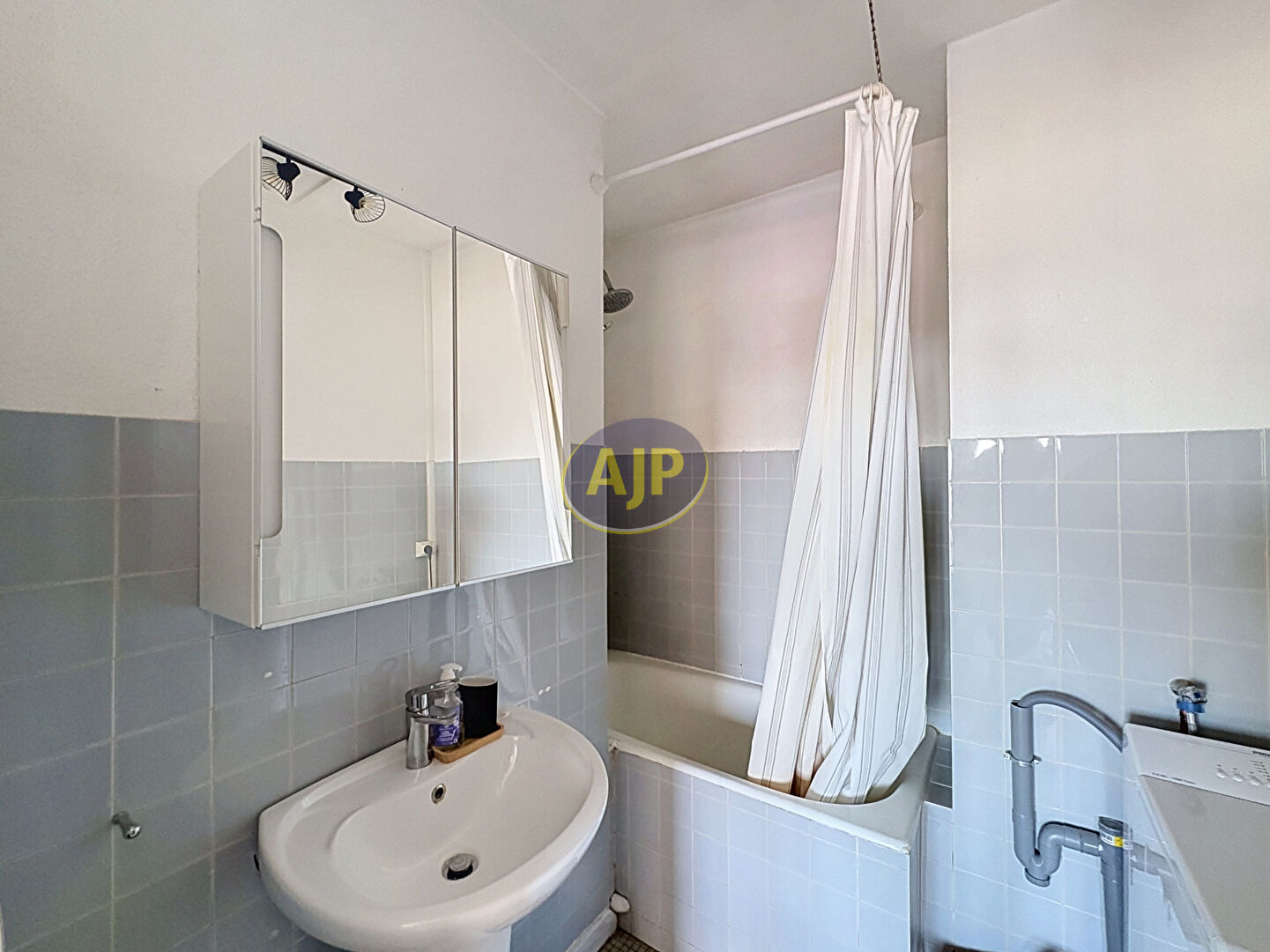 Appartement  dernier étage / place Nansouty - photo 7