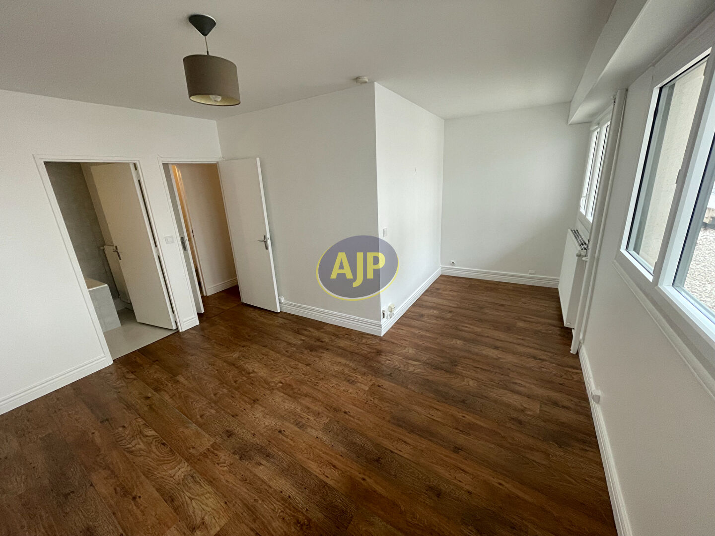Appartement Paris 1 pièce(s) 27.73 m2 - photo 1
