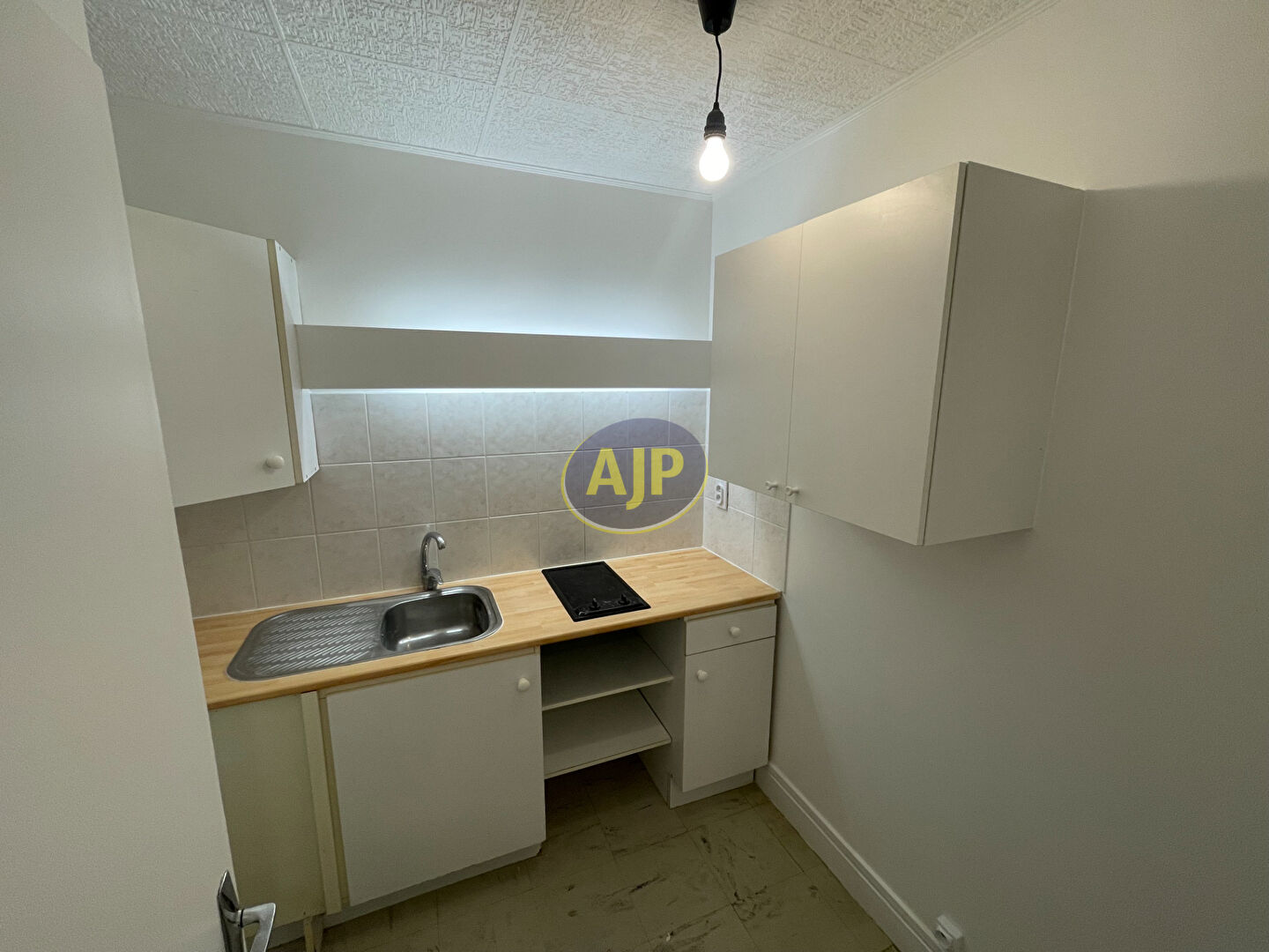 Appartement Paris 1 pièce(s) 27.73 m2 - photo 3