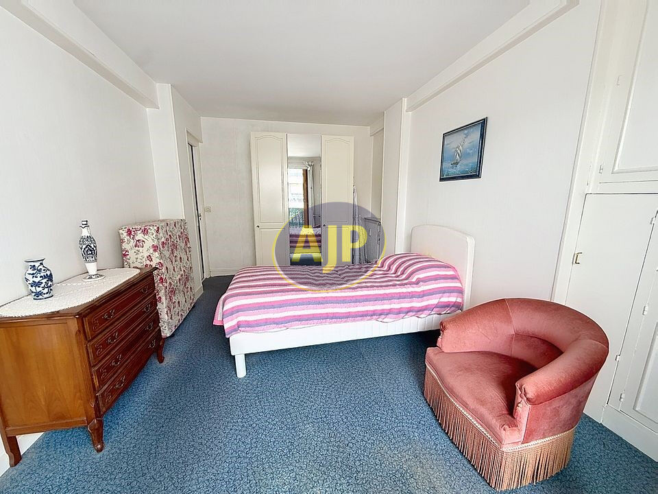 Lamarck-Caulaincourt , Appartement  2 pièces. - photo 7
