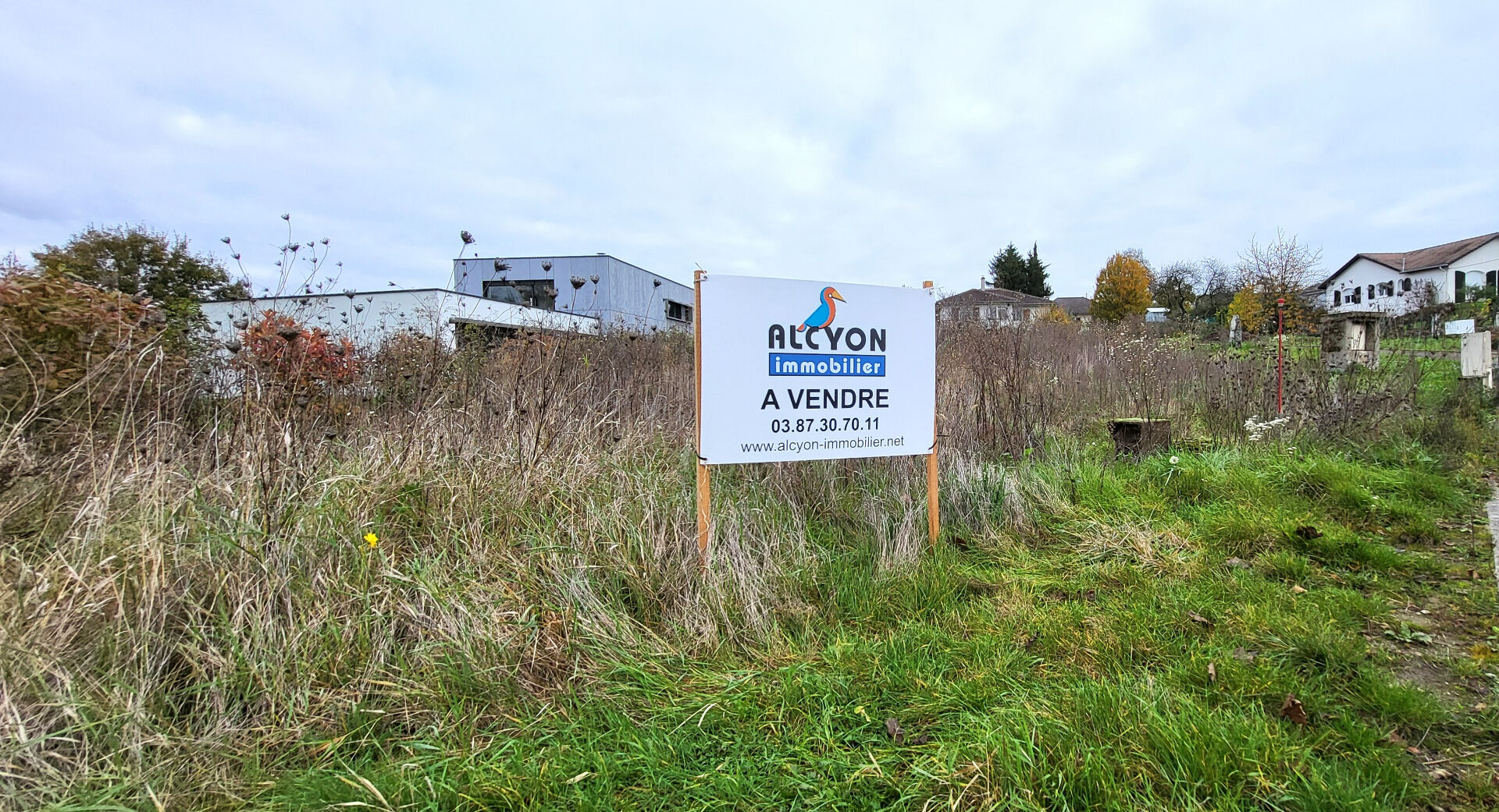 Photo Terrain constructible Corny Sur Moselle 803 m2 image 5/6