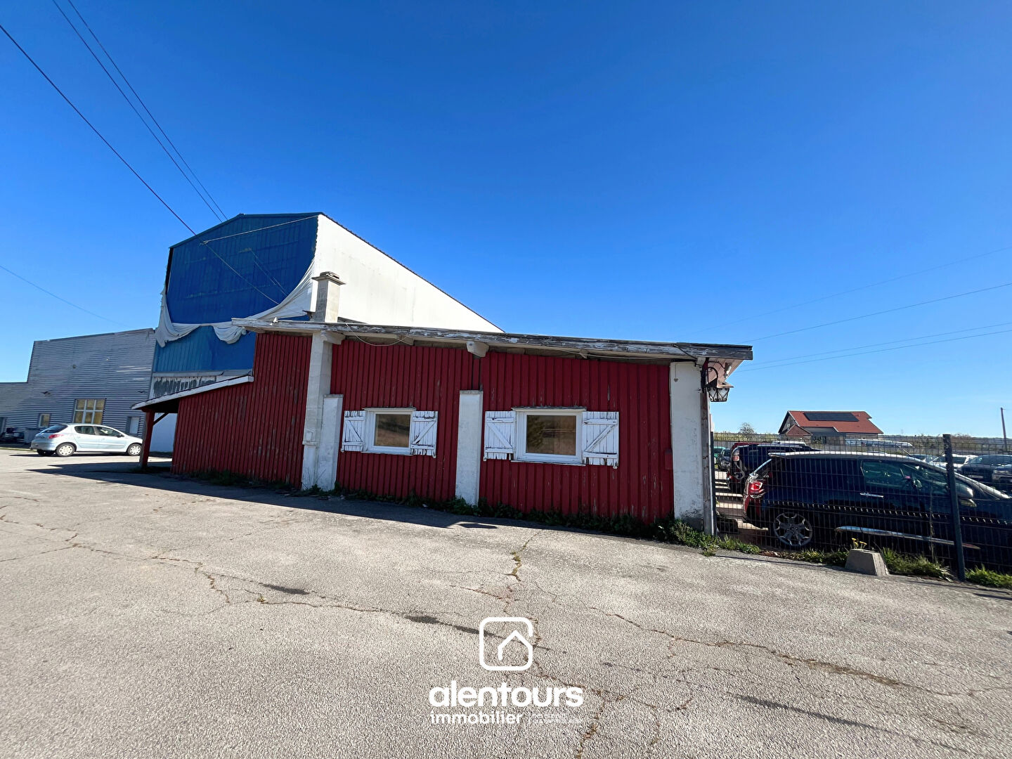 Entrepôt / local industriel 600 m2