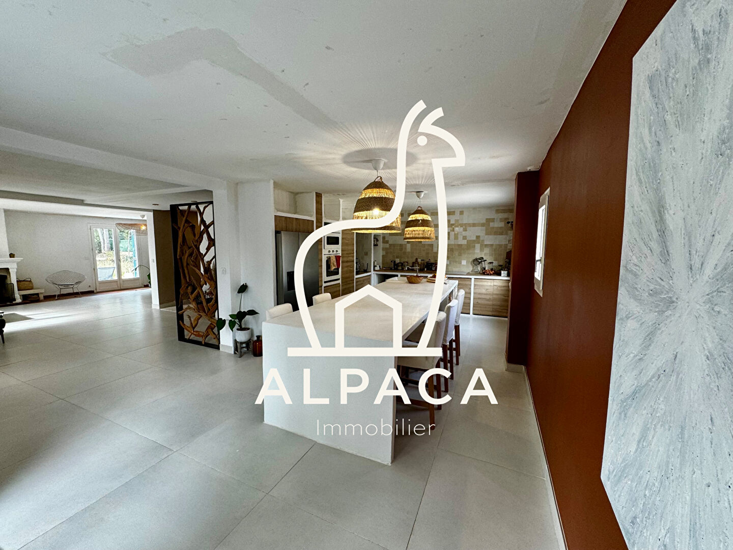 Photo Villa Saint-clément 5 pièces 232 m² piscine 1700 m² jardin + studios indépendants image 3/6