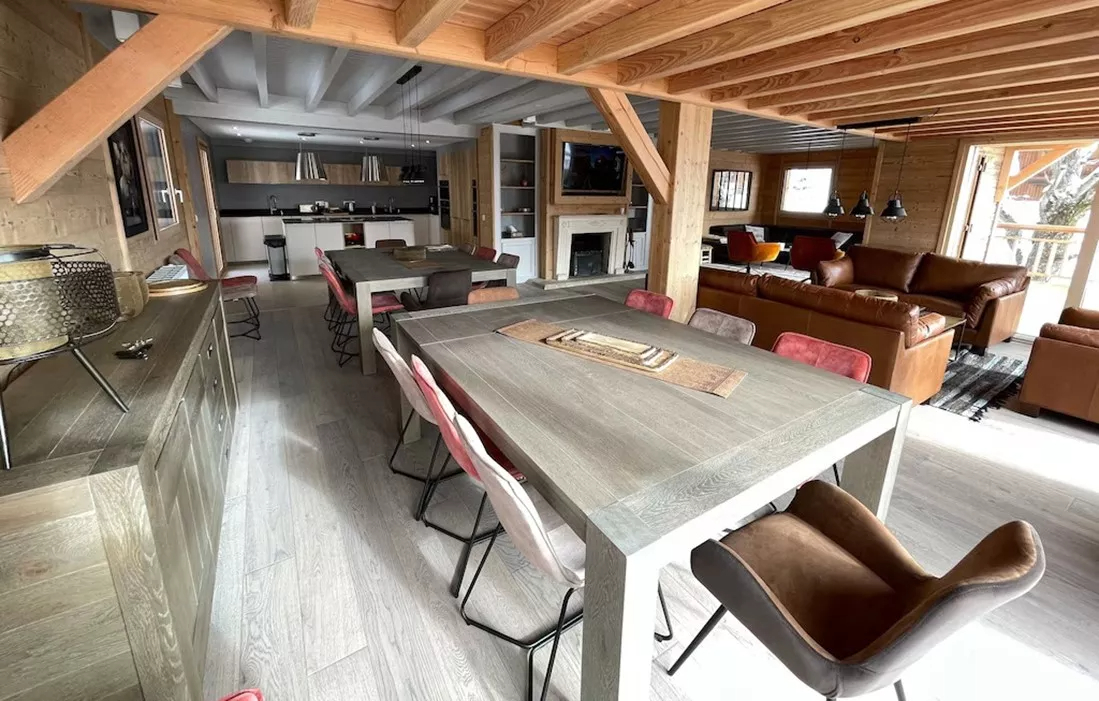 Agence immobilière de VALLAT DEVELOPPEMENT ET PARTICIPATIONS