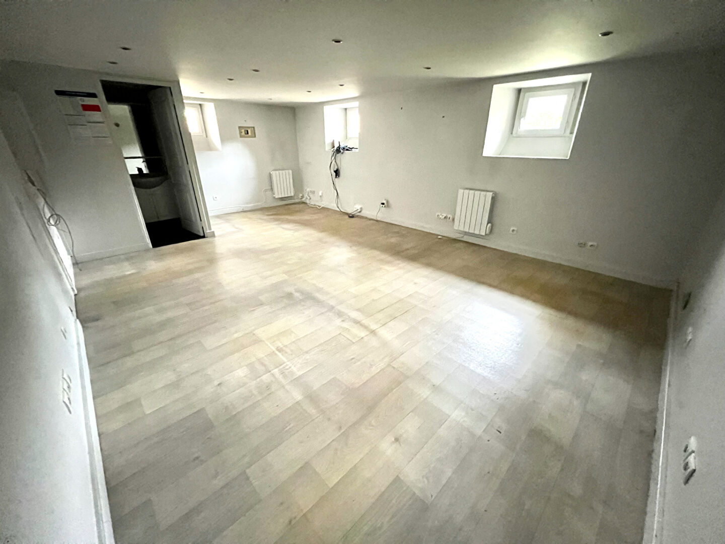 Photo Bureau Meulan-en-Yvelines 30 m2 image 2/3