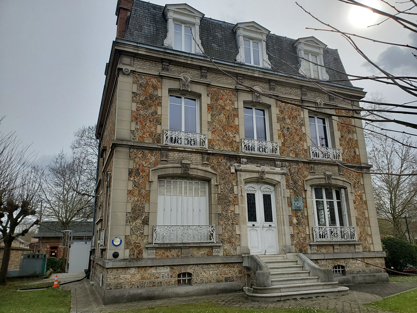 Photo Maison bourgeoise 10 pièces 240 m² image 5/6