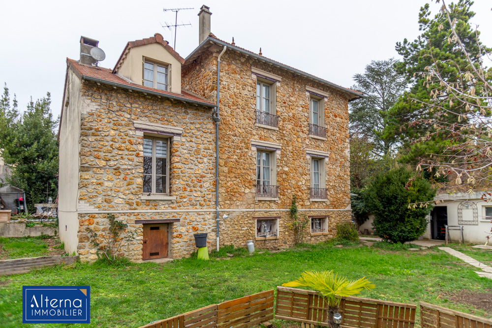 Maison en Meulières Hardricourt 127 m2 4 chambres