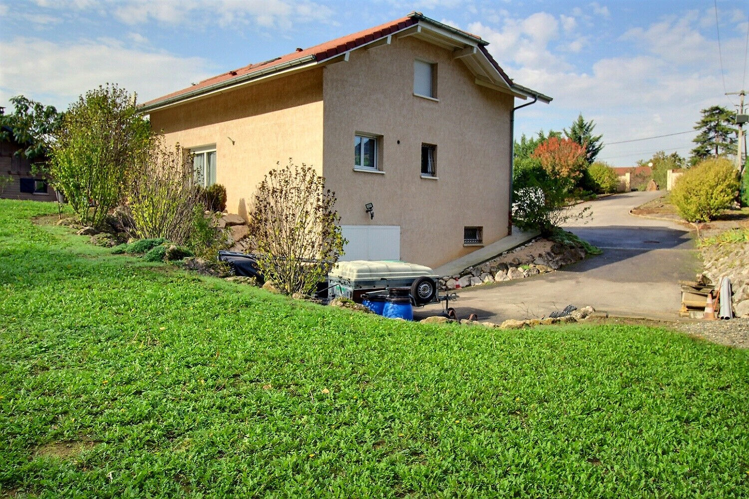 Photo ETREMBIERES Maison d'architecte image 2/6