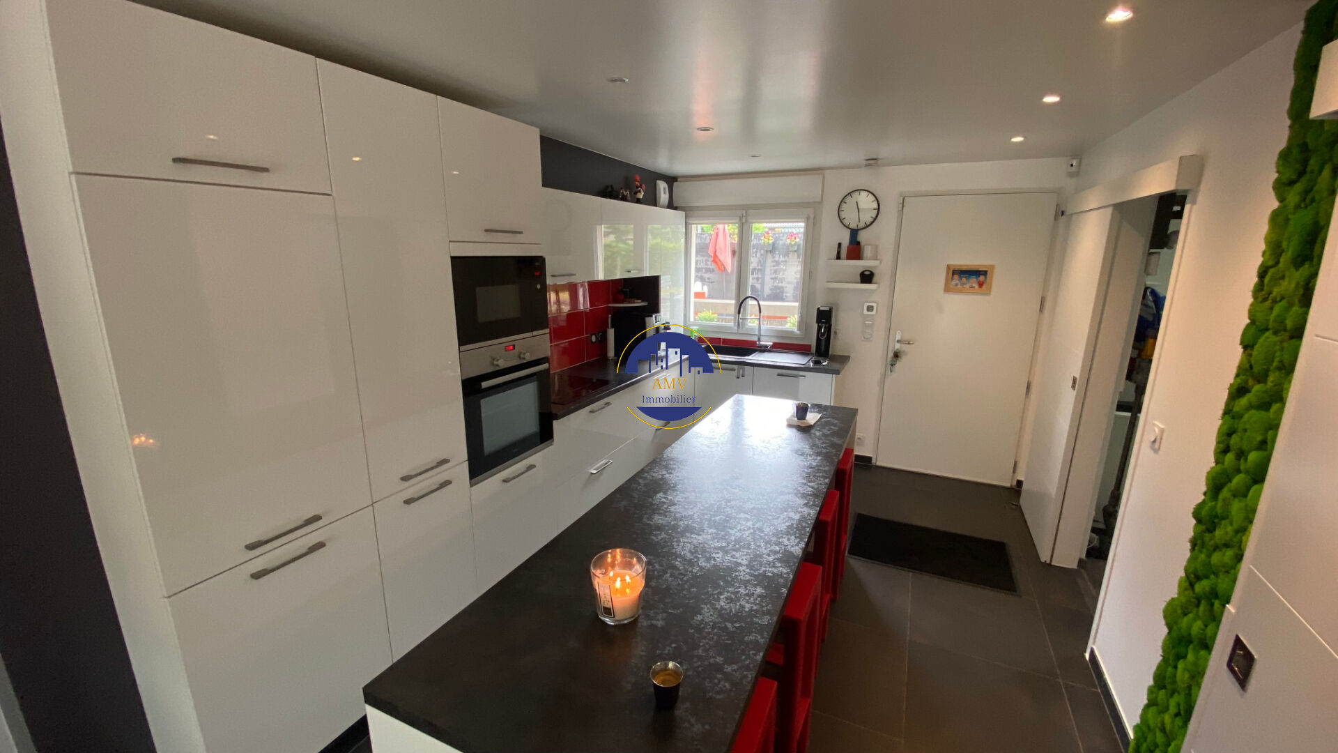 Photo ETREMBIERES Appartement type loft image 4/6