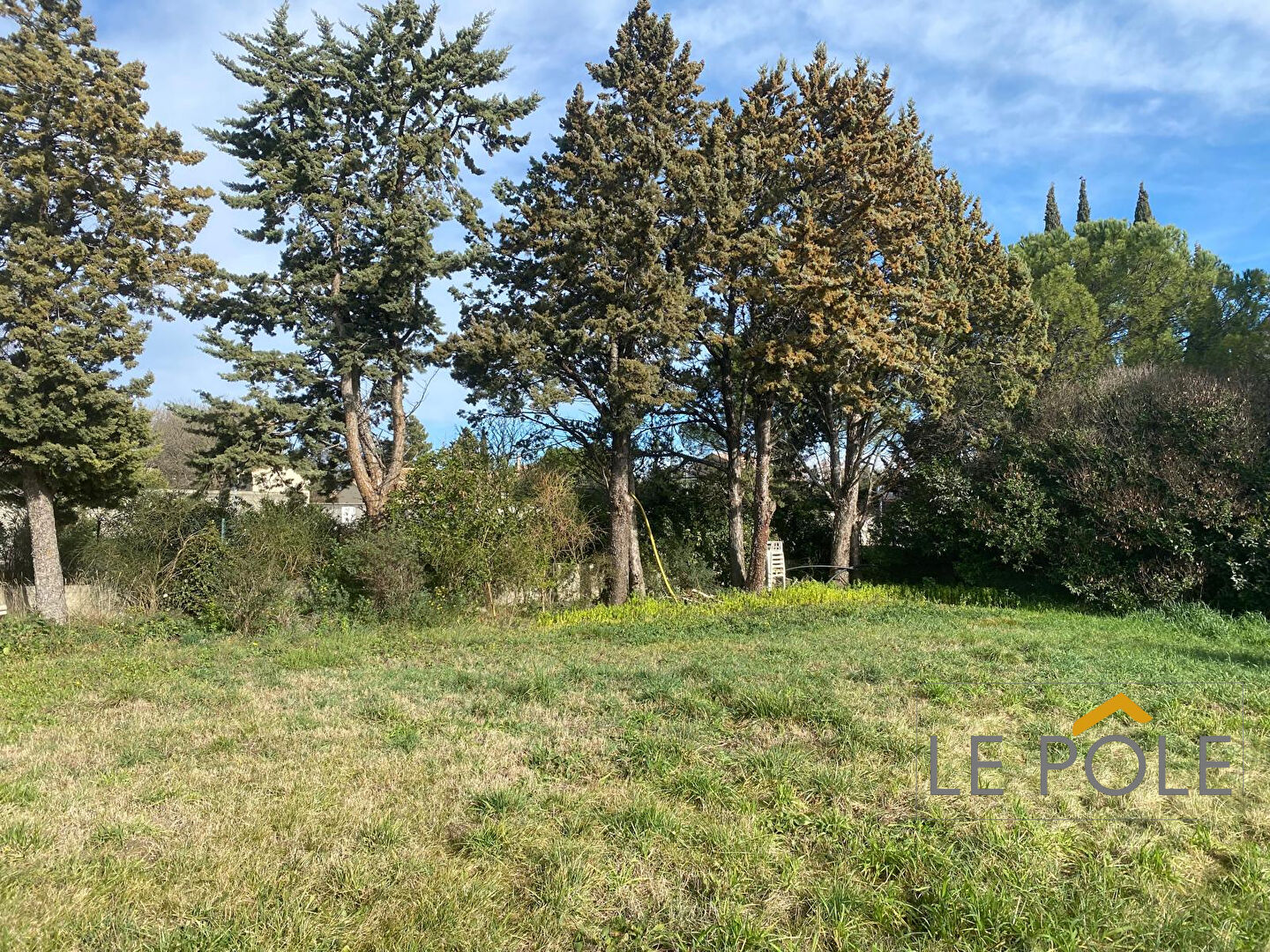 Photo Rare !! Terrain Constructible 856m² image 2/4