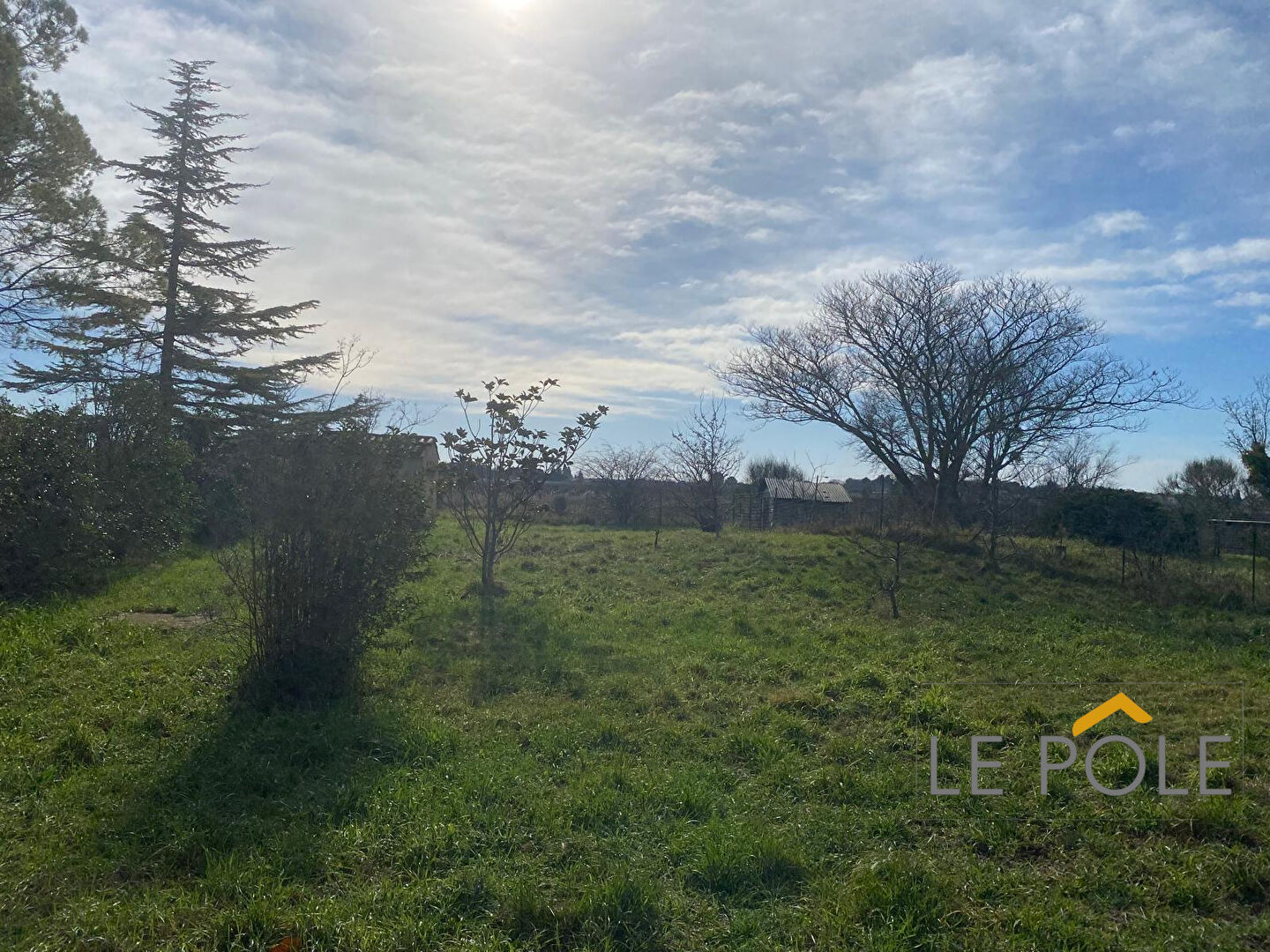 Photo Rare !! Terrain Constructible 856m² image 3/4