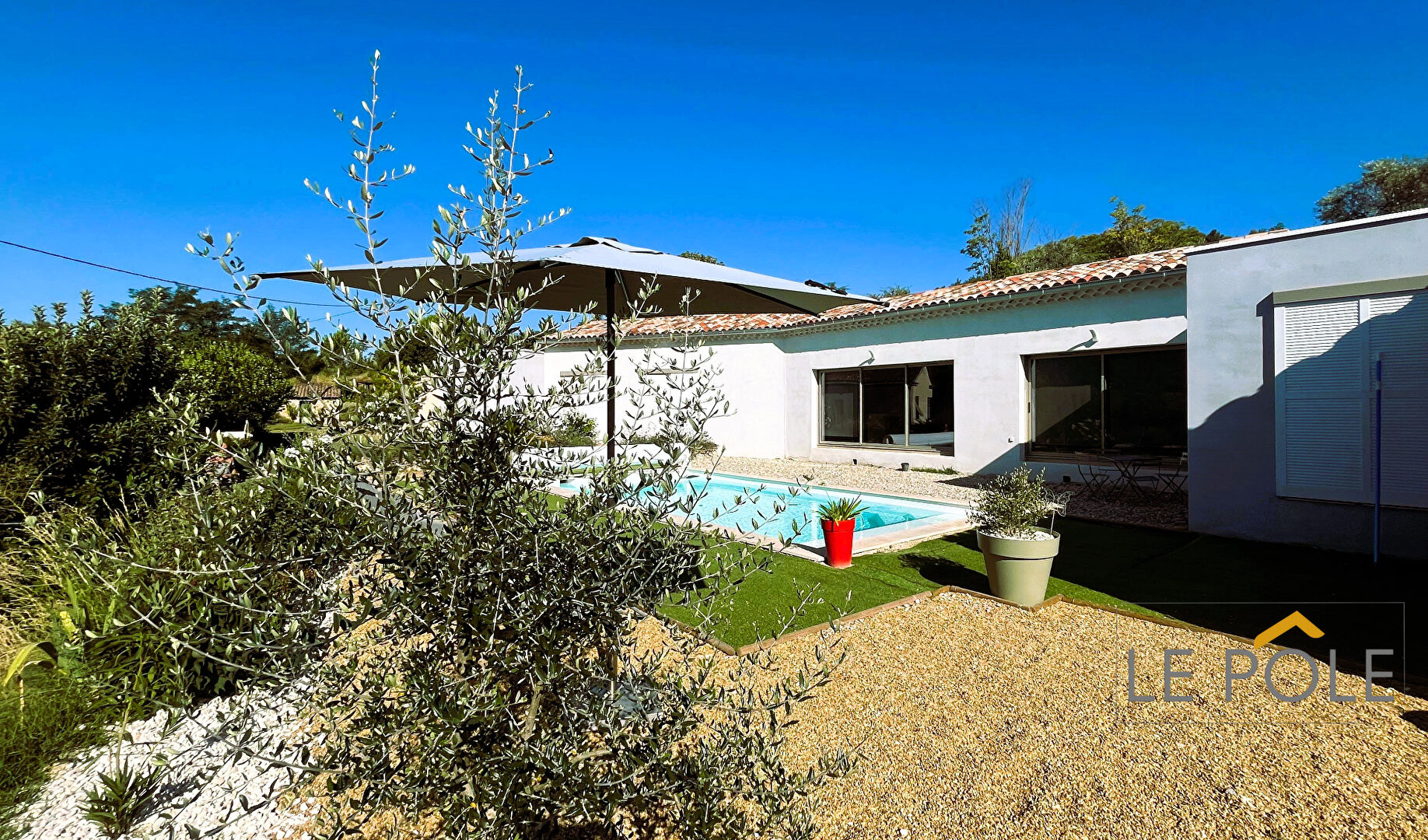 Photo Villa d'architecte avec vue imprenable sur le Mont Ventoux image 5/6