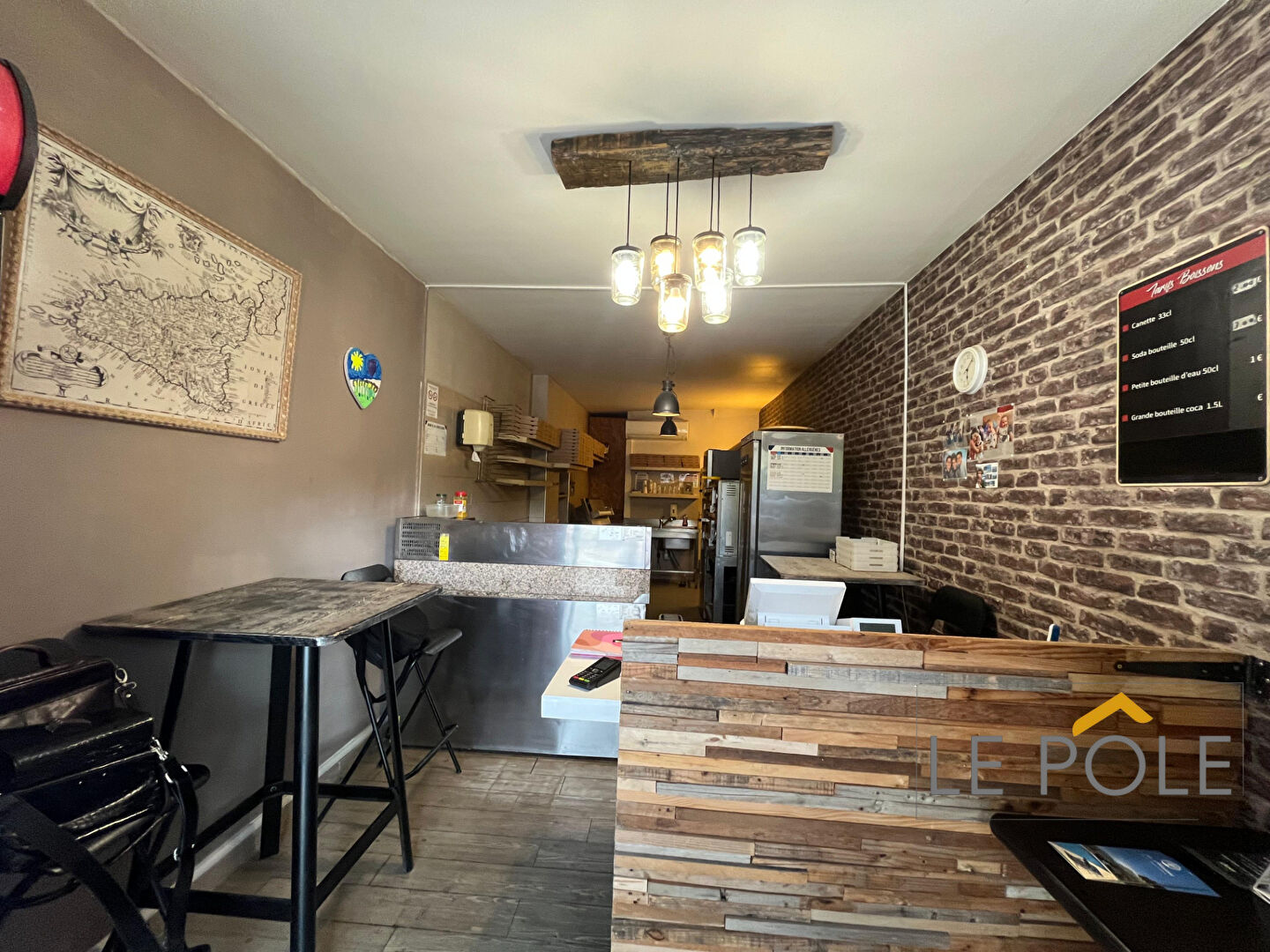 Photo Fonds de commerce Emplacement N°1 à Vaison-La-Romaine image 2/4