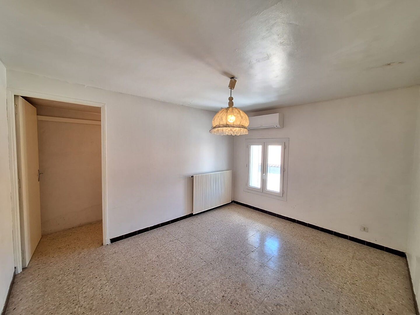 Photo Charmante maison de village à Rochegude / 3 chambres + combles aménageables. image 2/6