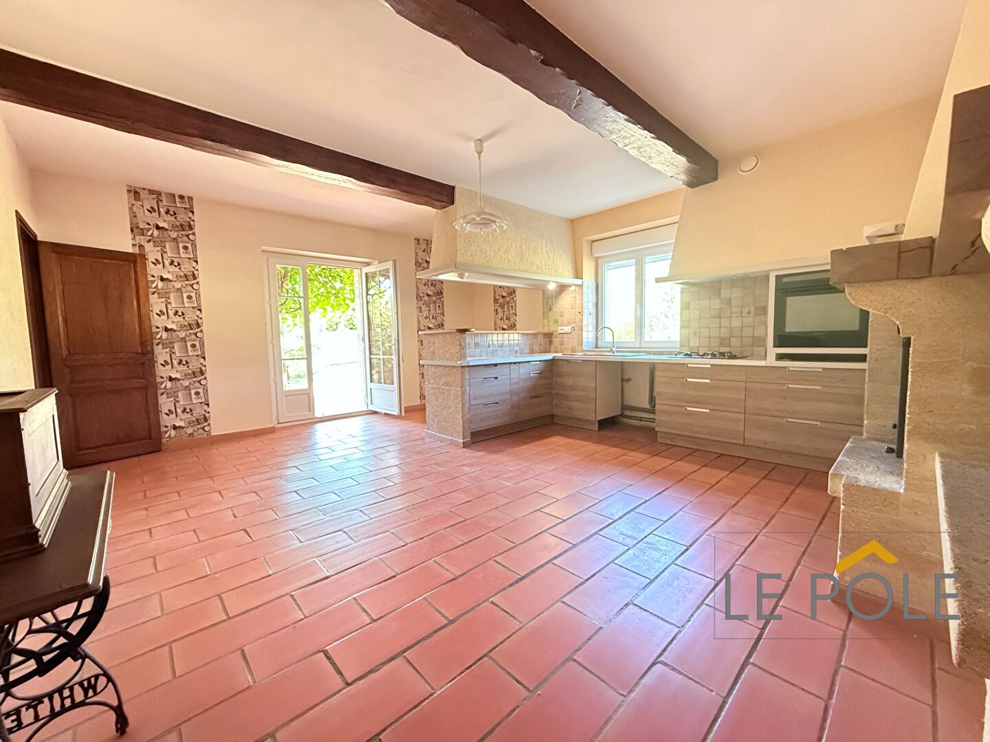 Photo Mas en pierre à Rochegude image 2/6