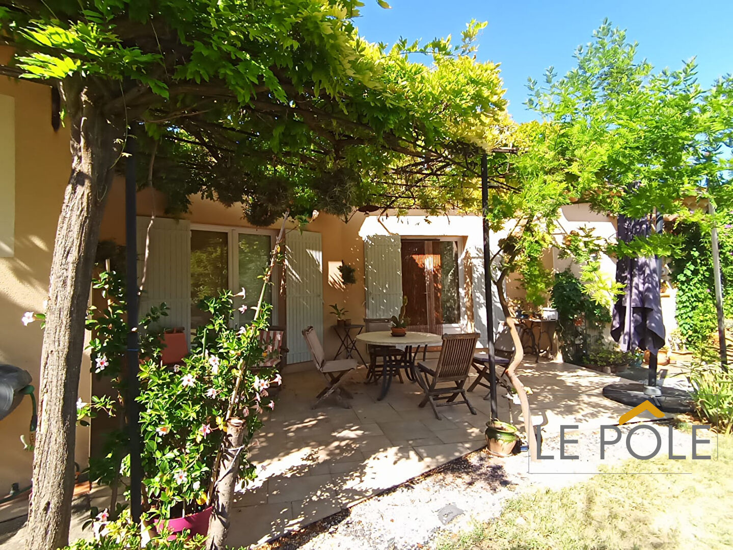 Photo VILLA DE PLAIN-PIED, AU CALME, SUR 2350M² DE TERRAIN image 2/6