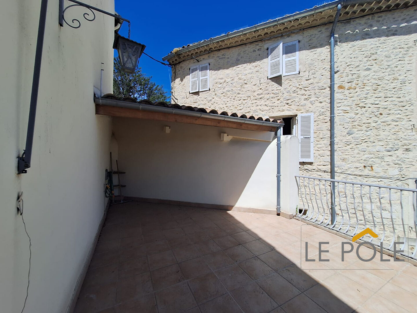 Photo Immeuble Bourg Saint ANDEOL, 7 pièces, 210 m². image 3/6