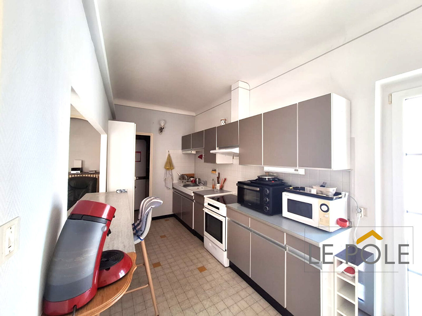 Photo Immeuble Bourg Saint ANDEOL, 7 pièces, 210 m². image 4/6