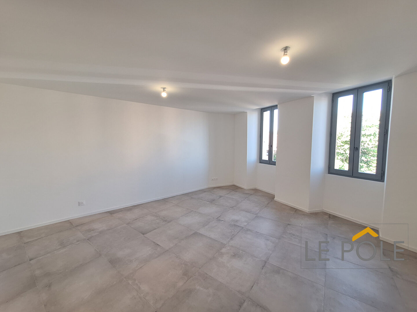 Appartement Suze La Rousse 2 pièce(s) 41.48 m2