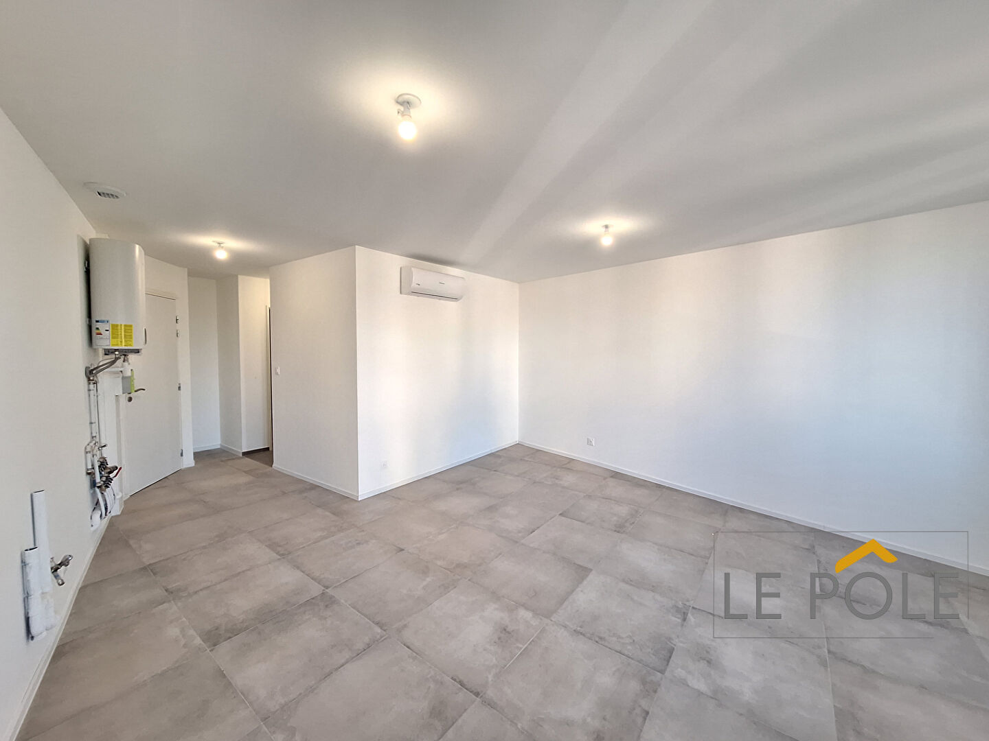 Photo Appartement Suze La Rousse 2 pièce(s) 41.48 m2 image 3/6