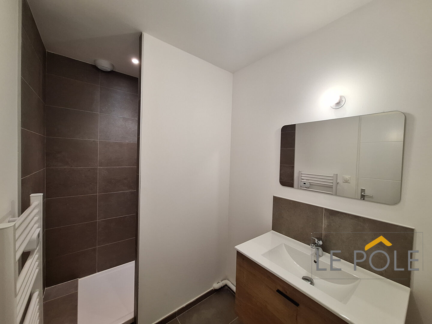 Photo Appartement Suze La Rousse 2 pièce(s) 41.48 m2 image 4/6