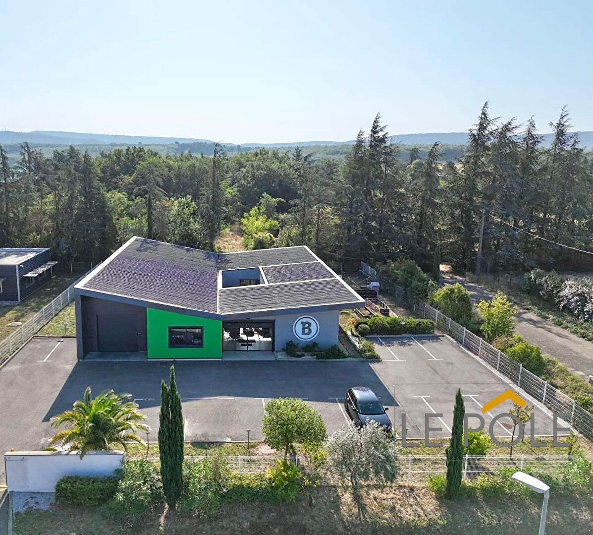 LOCAL PROFESSIONNEL DE STANDING