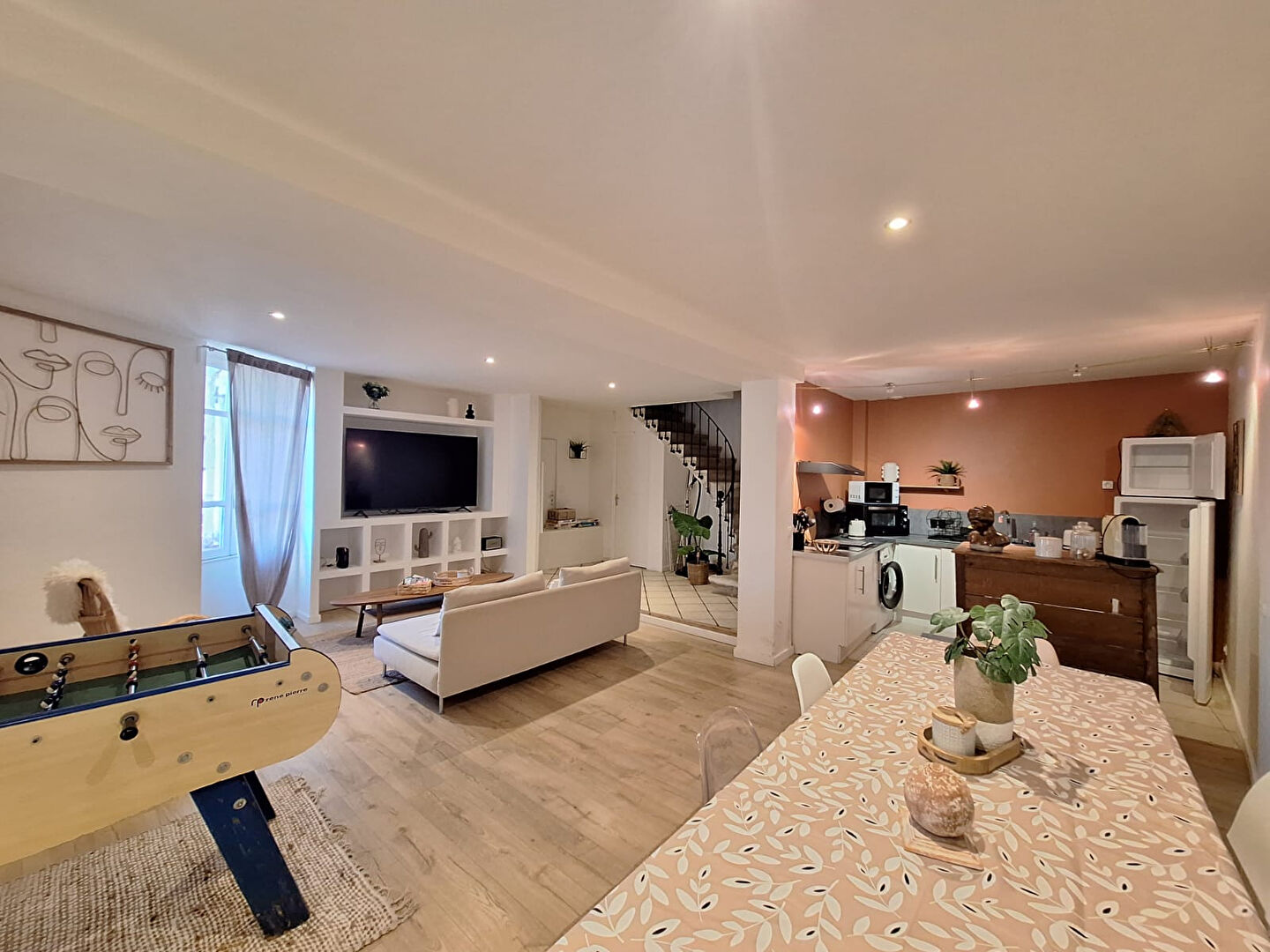 Photo Maison de ville à Bollène de 158 m2 avec studio indépendant image 1/6