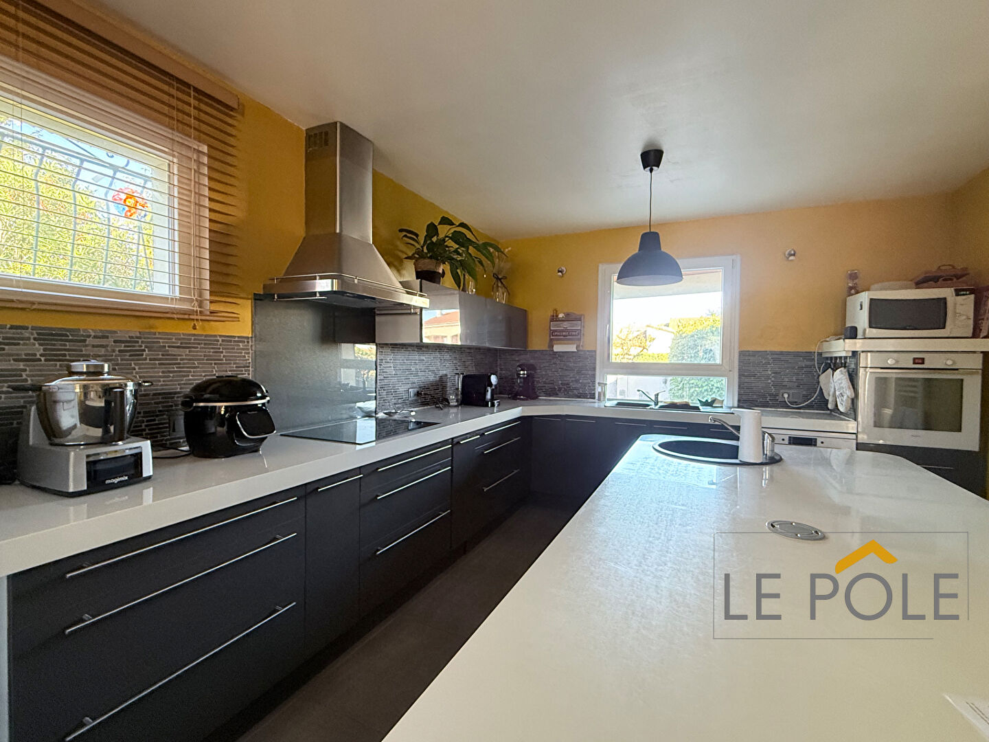 Agence immobilière de AREA IMMOBILIER