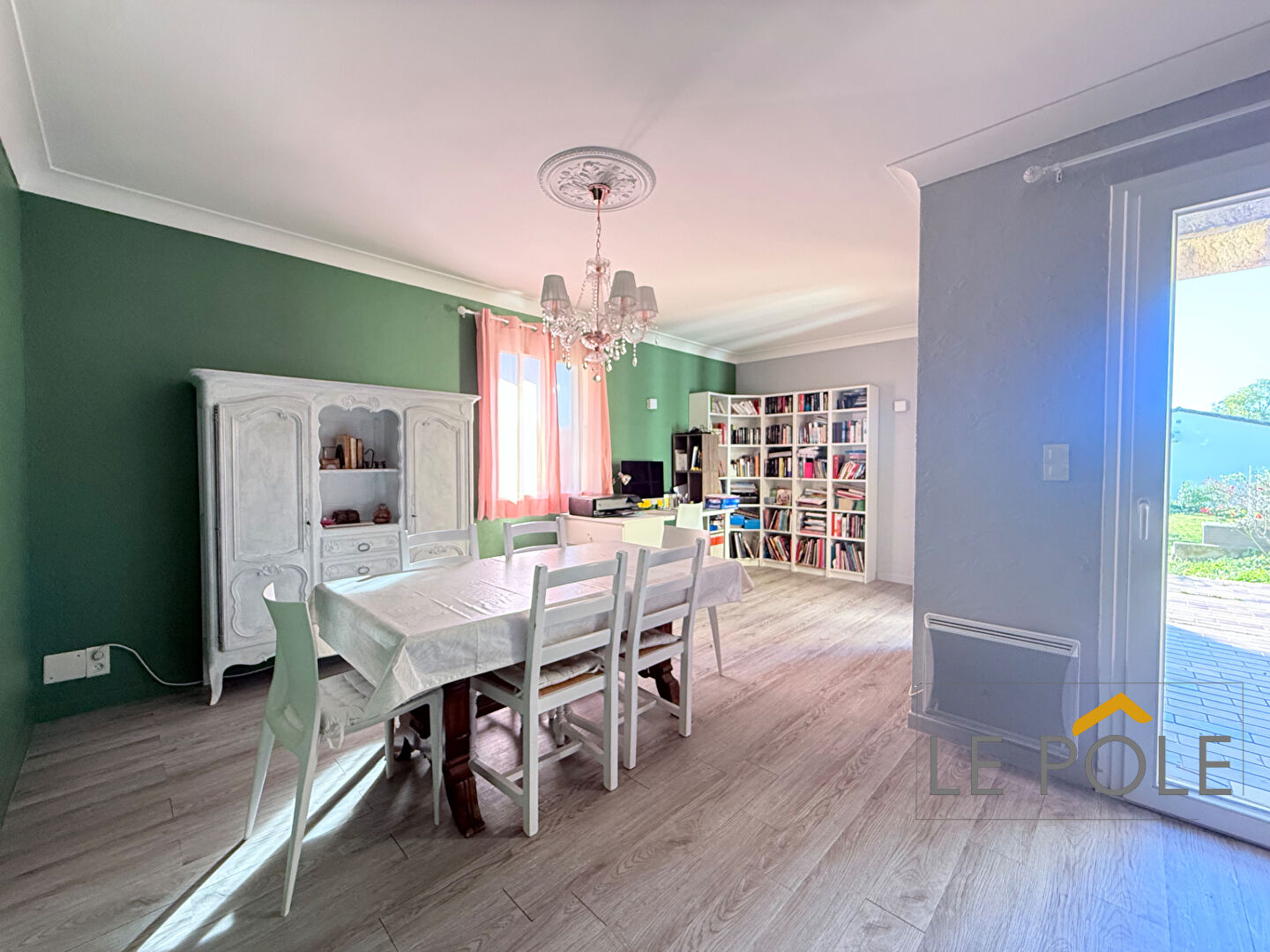 Photo Maison Pierrelatte 7 pièce(s) 192 m2 image 6/6