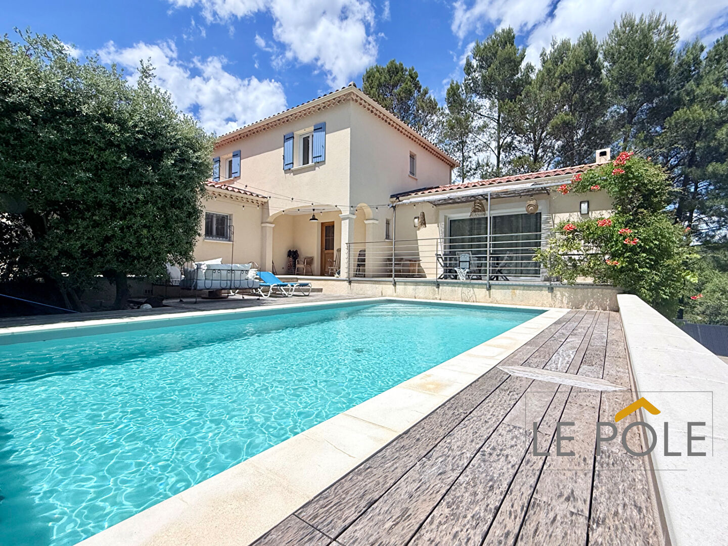 Agence immobilière de AREA IMMOBILIER
