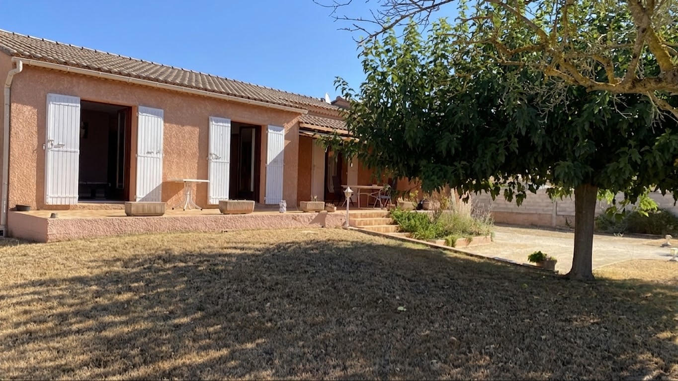 MAISON 103 M2 HABITABLES 1001 M2 TERRAIN 84840 LAPALUD