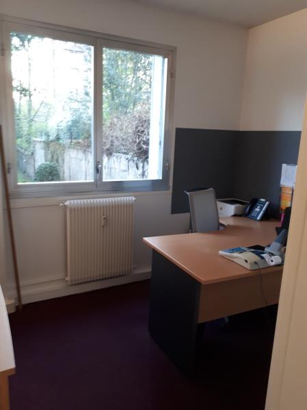 Photo LOCAL DEUIL LA BARRE - 100 m2 image 2/4