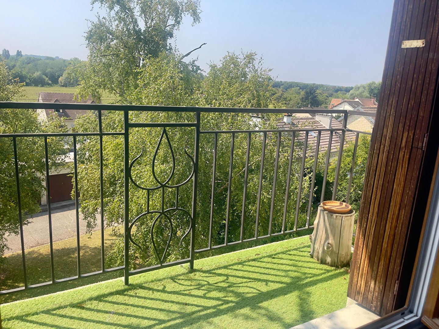 Photo Ézanville 3 P lumineux refait à neuf, balcons cave & box image 2/6