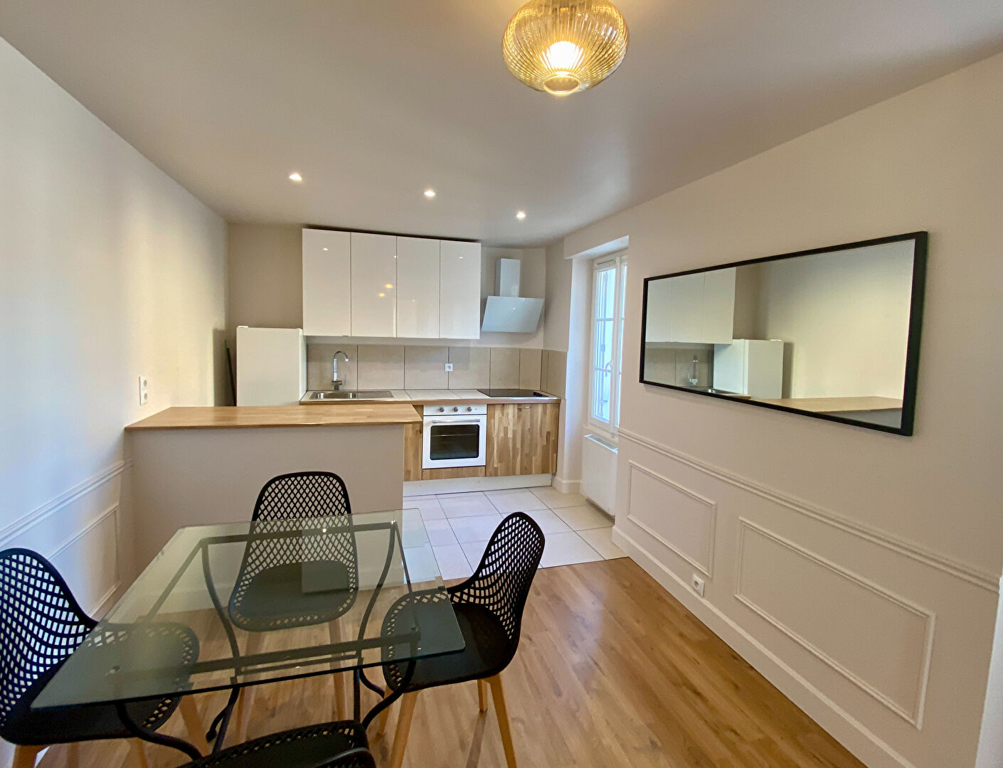 Photo Superbe appartement en centre-ville image 4/5