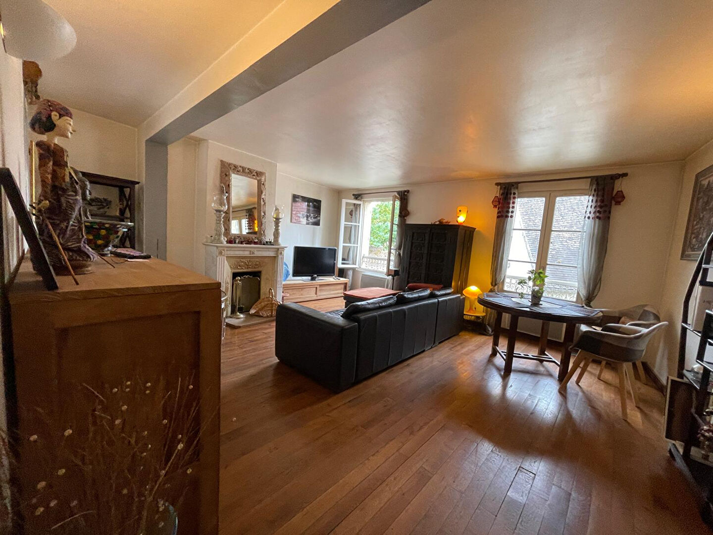 Superbe appartement  3 pièces au coeur historique de Senliis