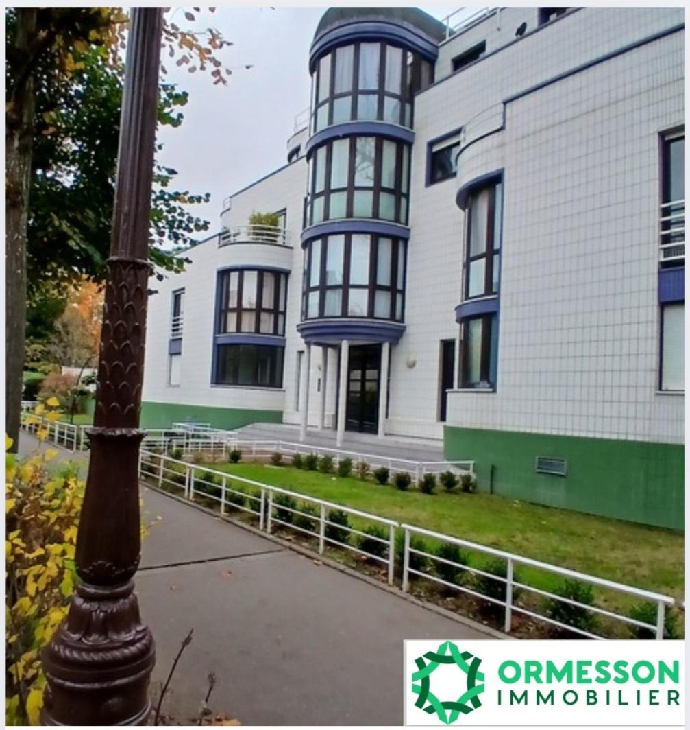 Photo Beau studio face au lac à Enghien les bains image 6/6