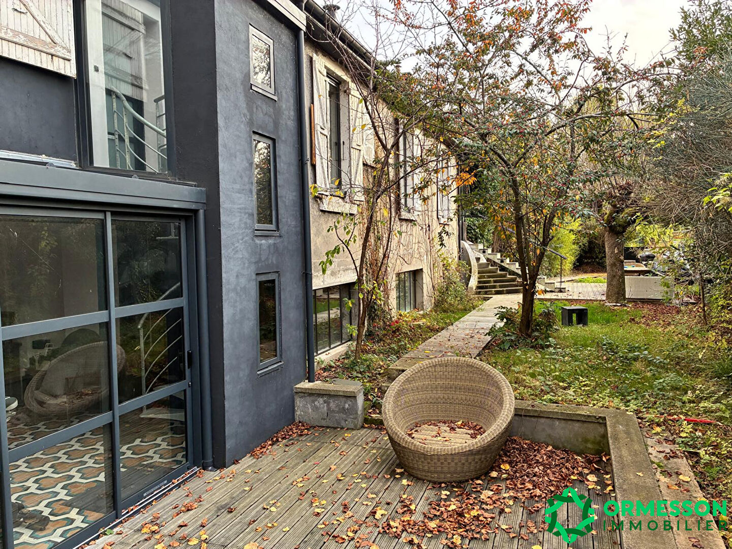 MAISON D'ARCHITECTE 196m² Carrez - 362m² au sol -  6 chambres - Terrain 1036m²