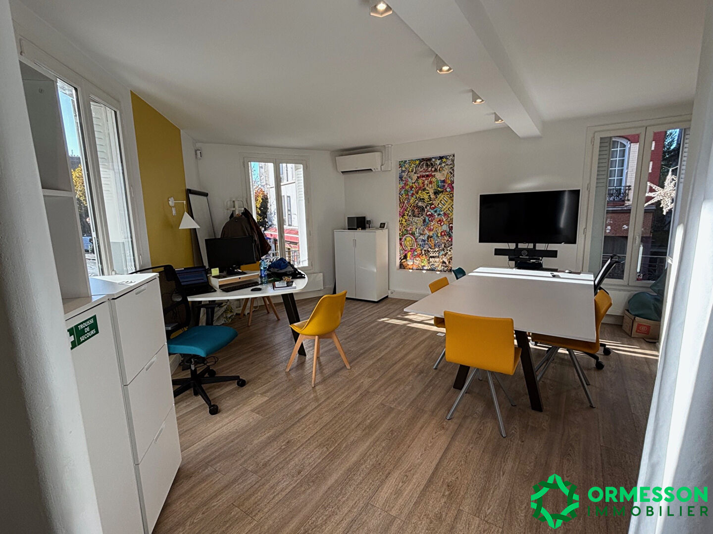 Photo ENGHIEN  SUPERBES BUREAUX  120 m² image 1/4