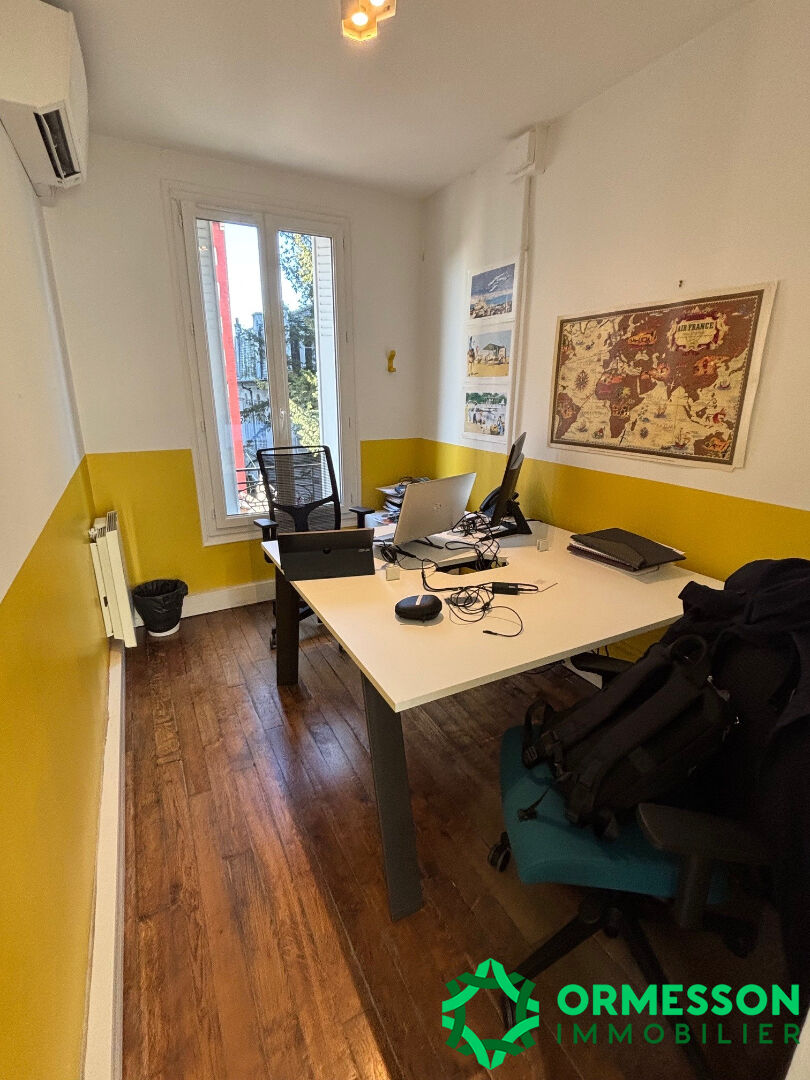 Photo ENGHIEN  SUPERBES BUREAUX  120 m² image 3/4