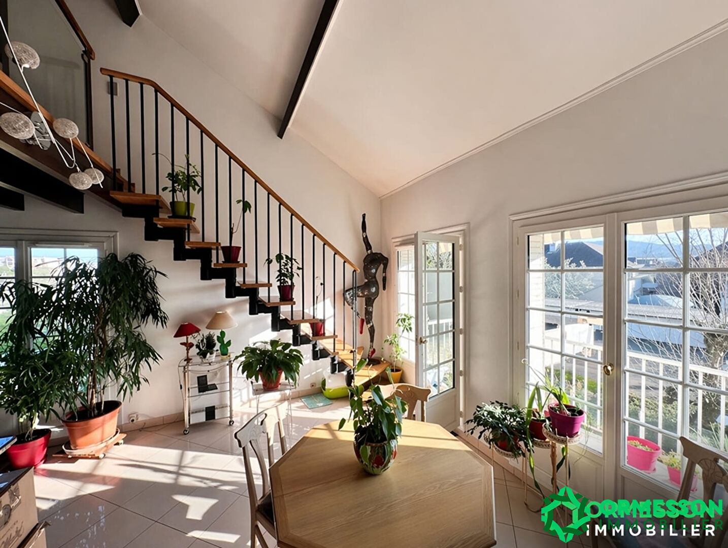 Agence immobilière de AROLA GESTION Saint maurice